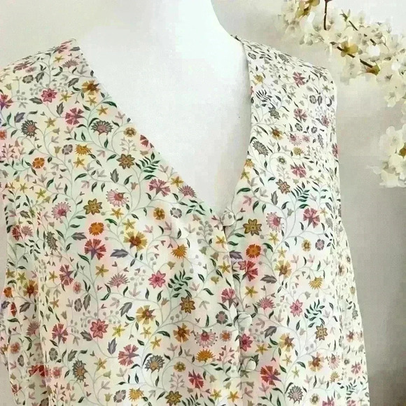 Adrianna Papell Floral Print V Neck Pink Button Up Sleeveless Blouse Top Large - Picture 2 of 5